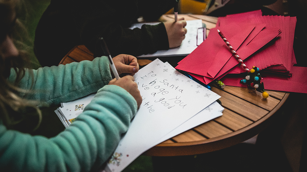 Stop by our Santa Workshop in the village, where guests can send their craft and mail letters to Santa!
