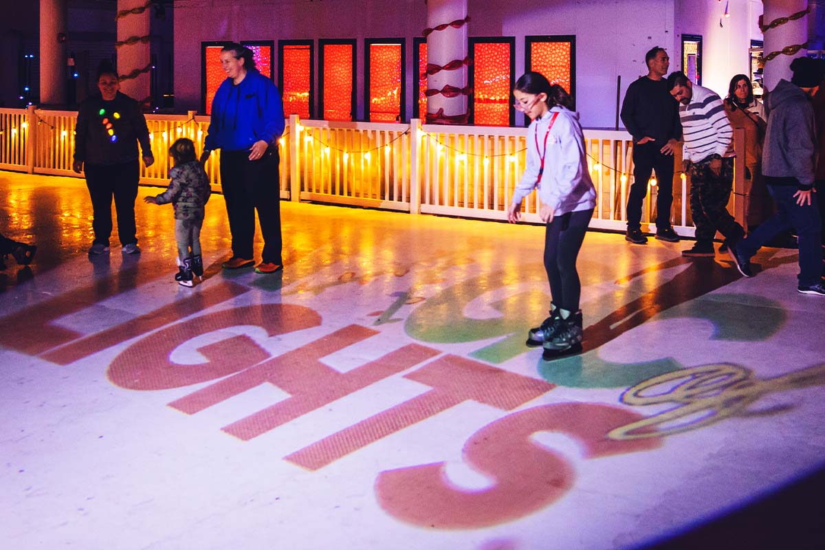 Enjoy the winter wonderland at our outdoor skating rink! Glide across the ice to the sound of your favorite holiday jingles!